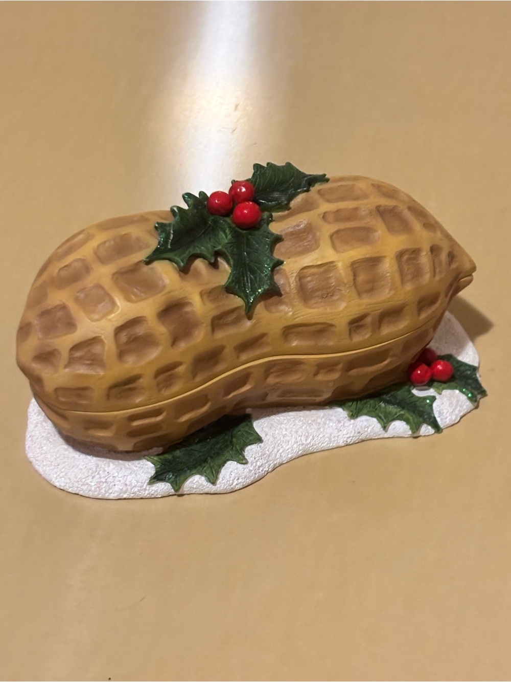 Christmas Maruri “In a Nutshell” Peanut Shape Figurine/Trinket Box